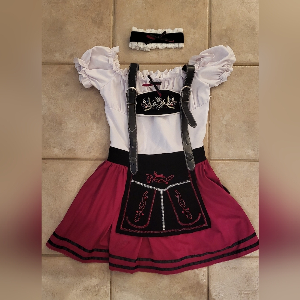 Leg Avenue Women's Bavarian Beer Stein Girl Costume - White and Red